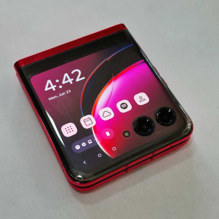 Motorola Razr 40 Ultra 5G 256GB 8GB RAM Dual