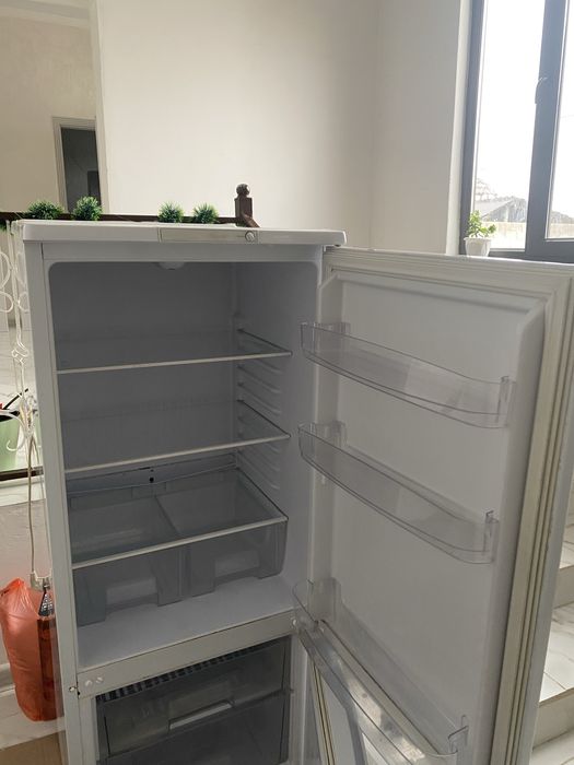 Например холодильник