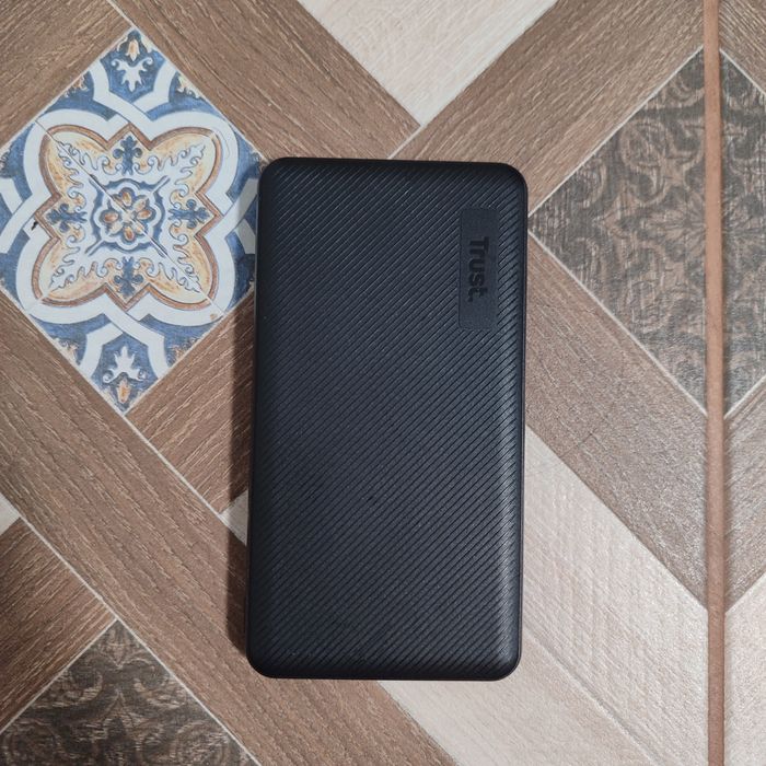 baterie externa 10.000 mAh