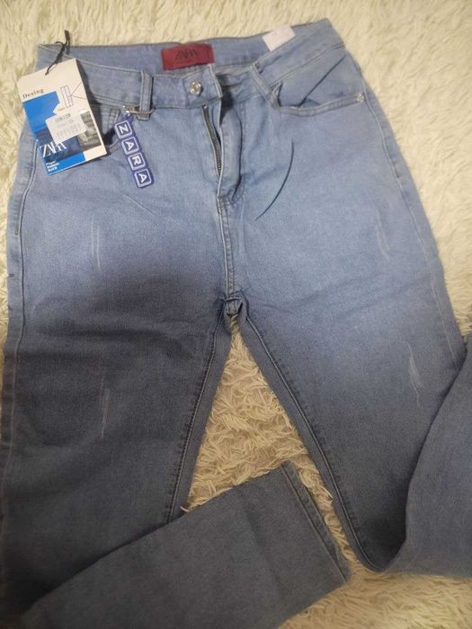 Турция в наличии мужские джинсы ZARA.