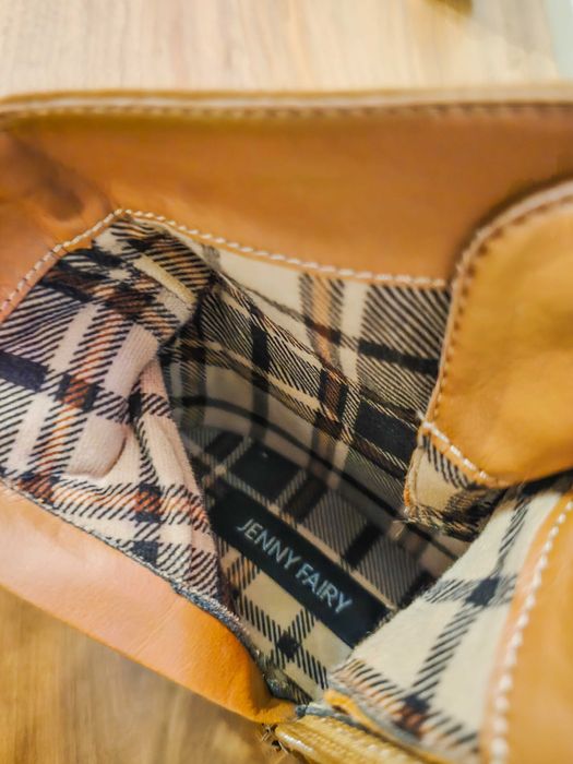 Кафяви дамски боти