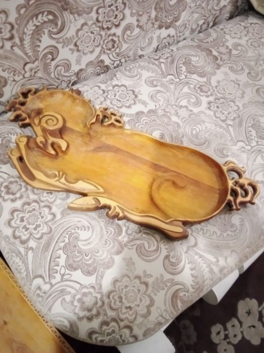 Продается фруктовница и астау.