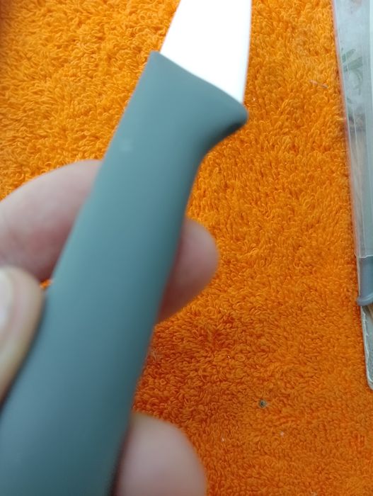 Cuțit ceramica cu miner siliconic