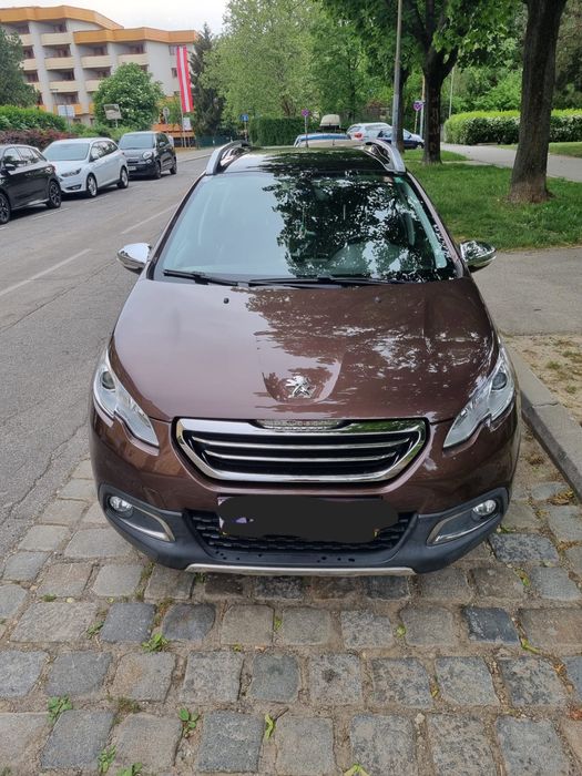 Peugeout 2008 1,2 benzina
