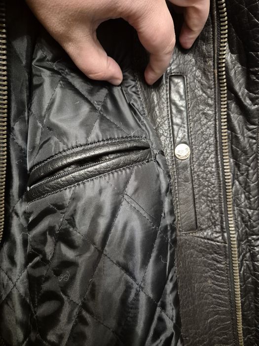 Geacă din piele naturală marca UNCS, model bomber, mărime mare, grea