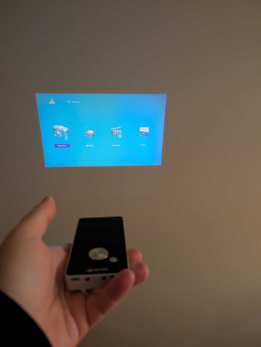 Джобен Видео Проектор PocketCinema Q20