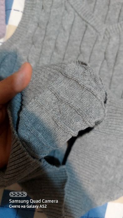 Продам жилет серыймальчик/ девочка в отличном срстоянии