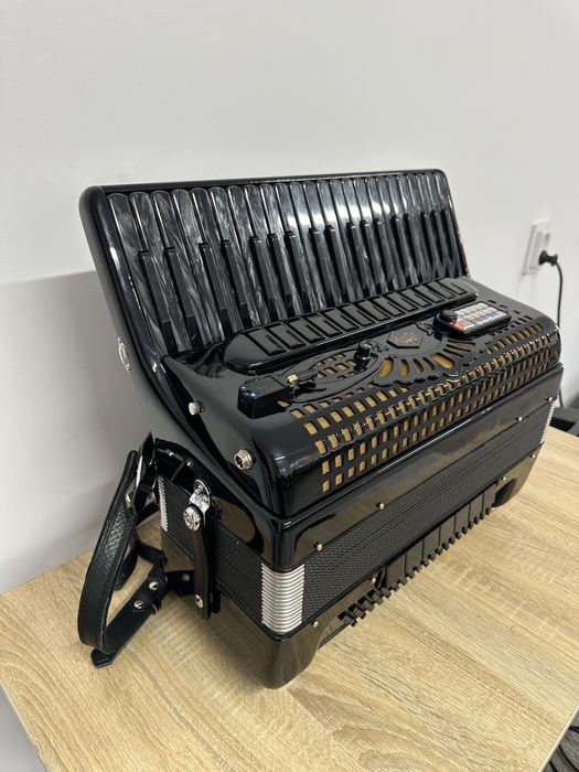Vand acordeon digital usor! Model cantora weltmeister