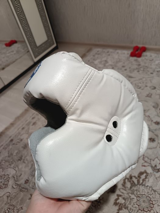 Продам Шлем для каратэ