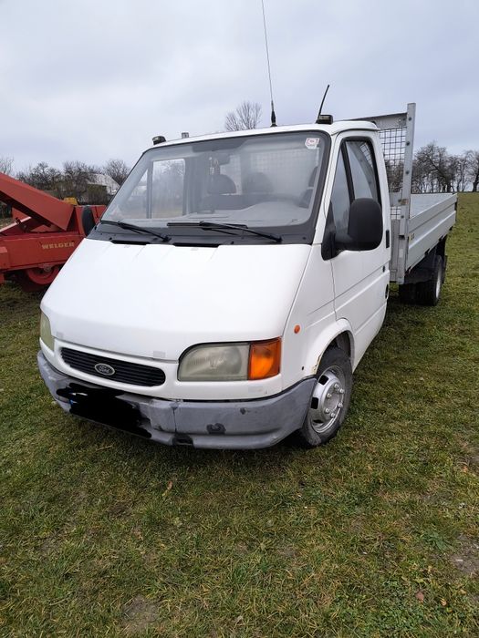 Vând Ford Transit