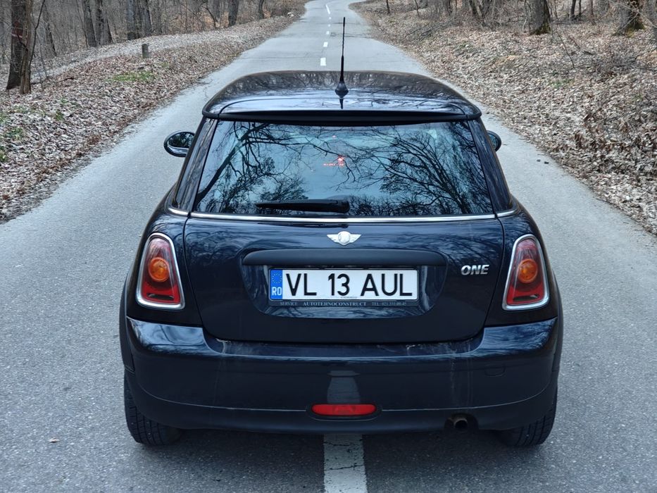 Mini One ( mini cooper ) 1.4 benzina 95 cp - 2008 , inmatriculat