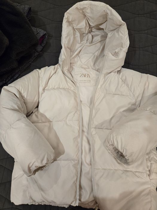 Продам куртку Zara на девочку 10-12 лет