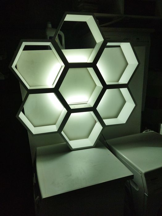 #Шестоъгълник#Етажерка#пчелна#пита#шестостен#LED#Осветление