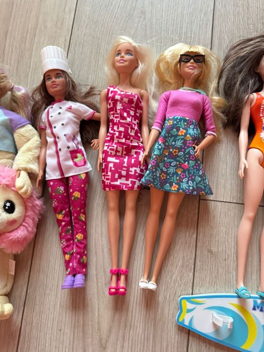 Lot diverse papusi Barbie
