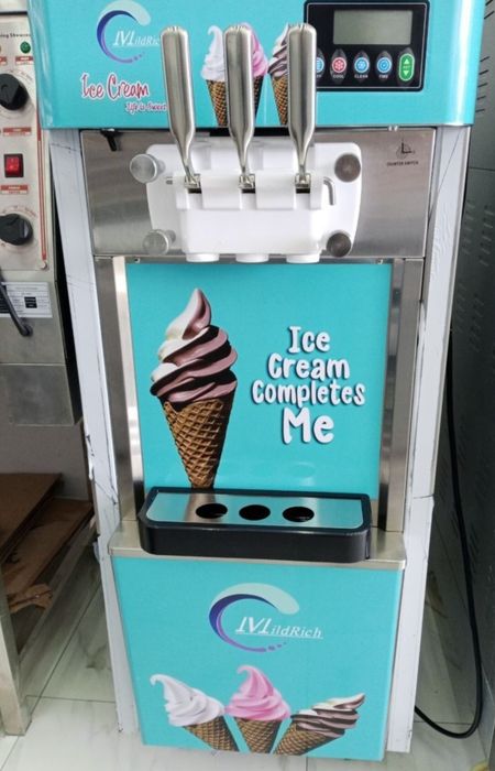 Muzqaymoq aparat sotiladi srochna 900$