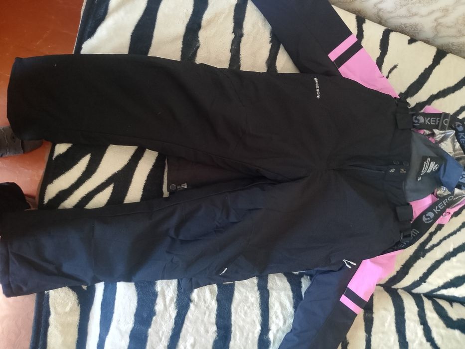 Продам лыжний костюм