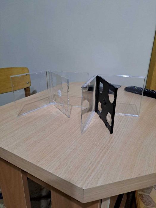 Продам СD  box для 2 дисков