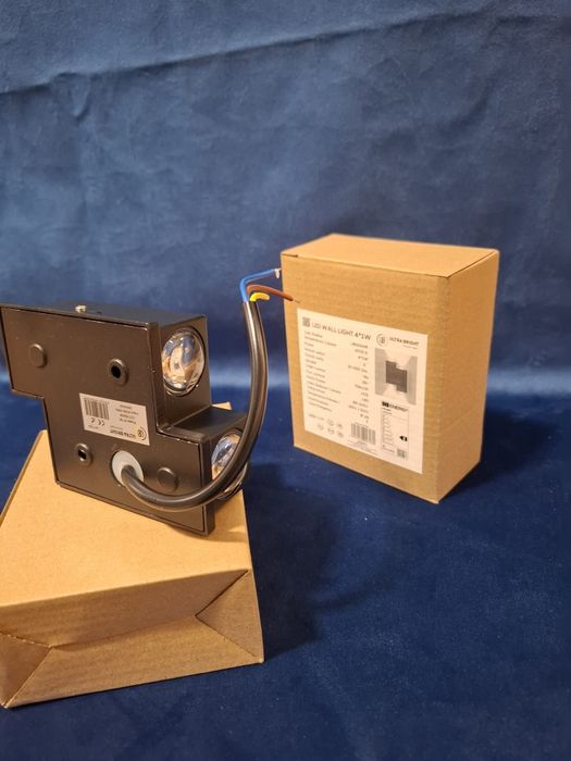 Set 2 x aplica LED gard