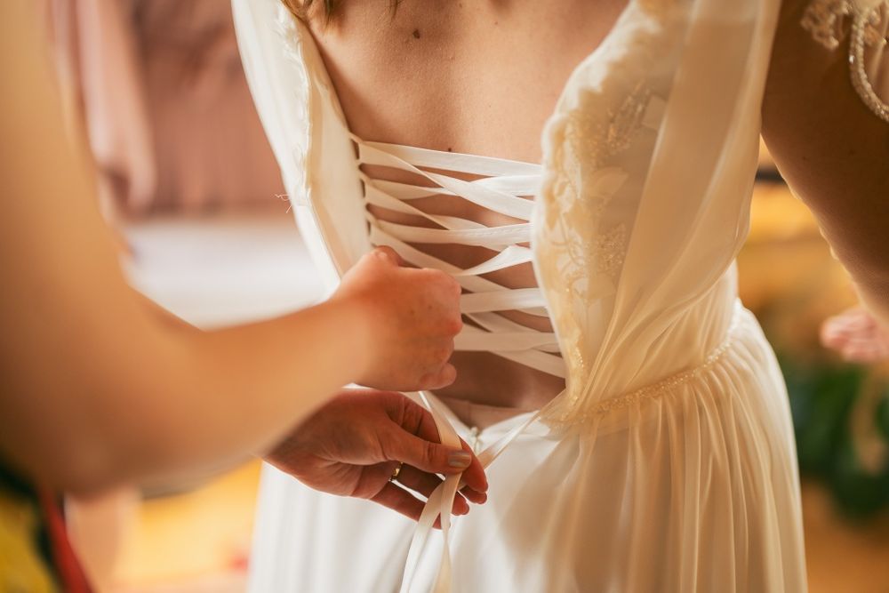 Rochie de mireasa cu crăpătura  pe picior