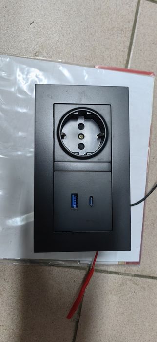 Контакт +ключ и конзоли USB