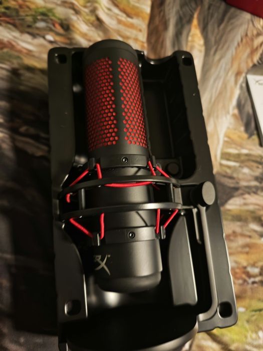Микрофон HyperX QuadCast