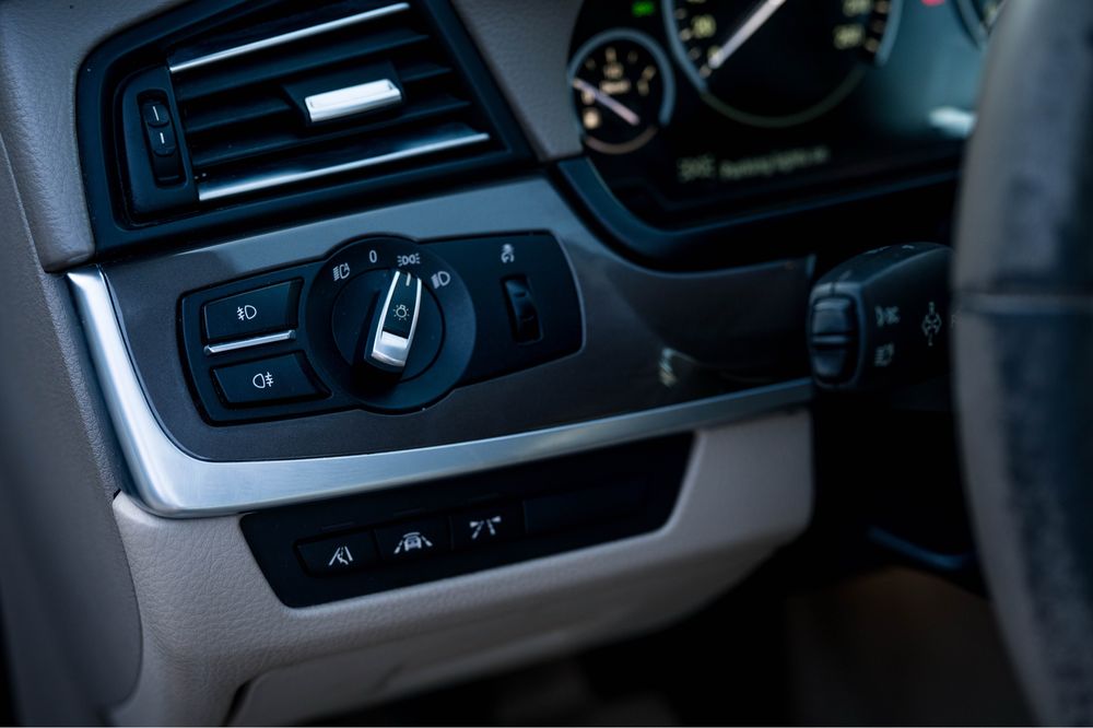 Vand BMW f10 2014 Manual
