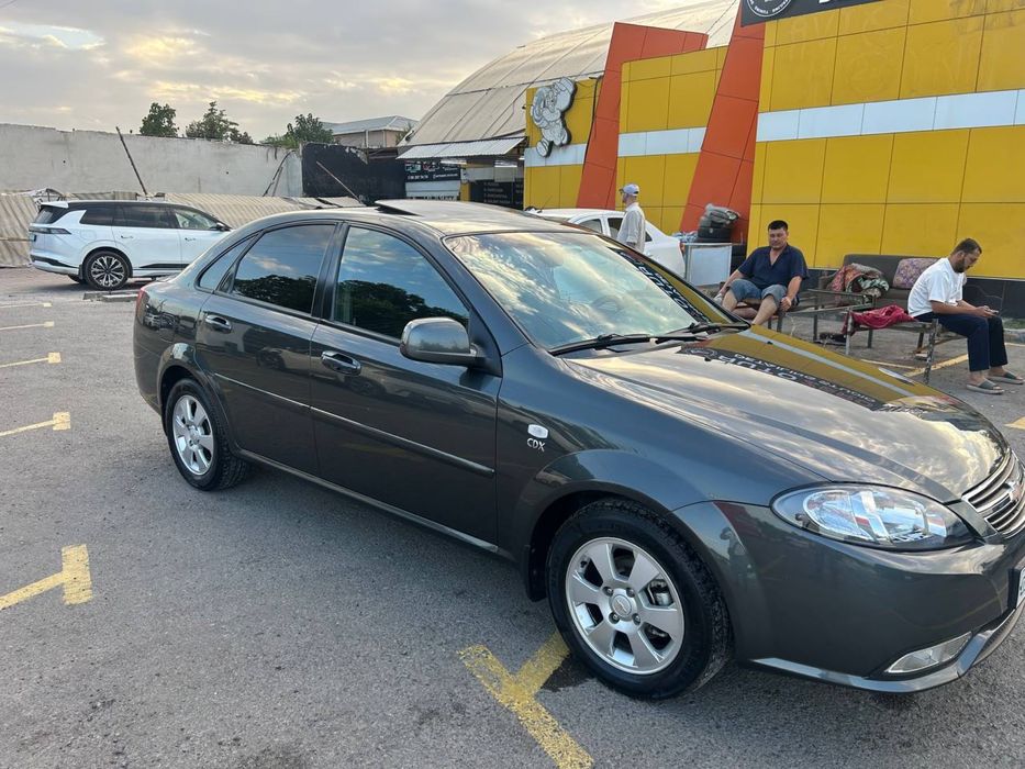 Jentra 3 pozitsiya 2019 yil 78.000 km toza