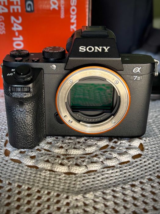 Фотоапарат Sony A7 II обектив 24-105 G OSS f4 + подарък чанта