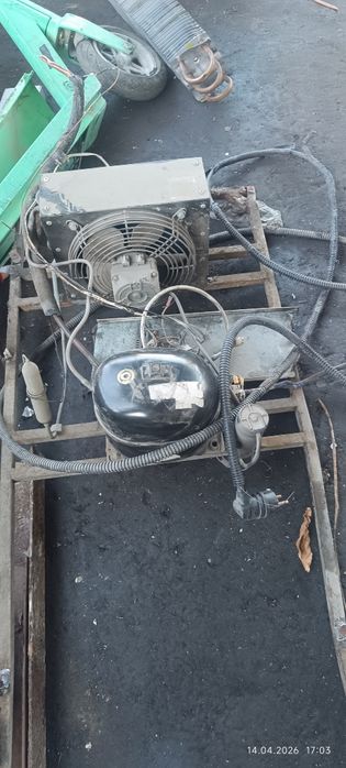 Продам компрессор от холодильника