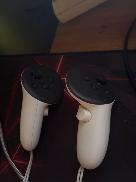 VR Oculus Meta Quest 3S с два контролера 128GB