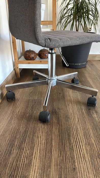 Scaun birou ABILDHOLT gri/crom Material textil 43x84x56 cm Stare buna