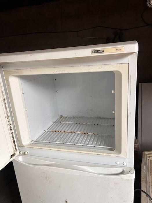 Продам холодильник