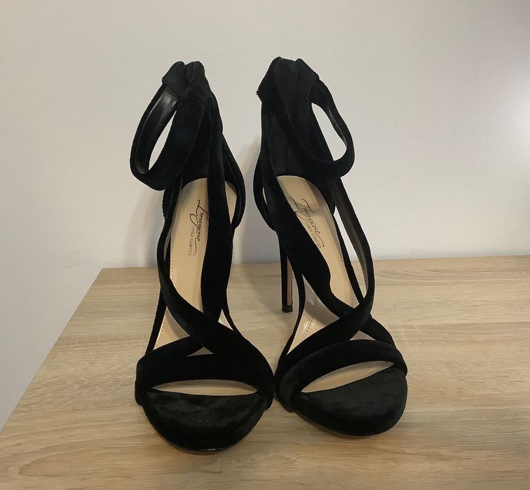 Pantofi dama toc cui, Vince Camuto, noi, nepurtati, negri, cu eticheta