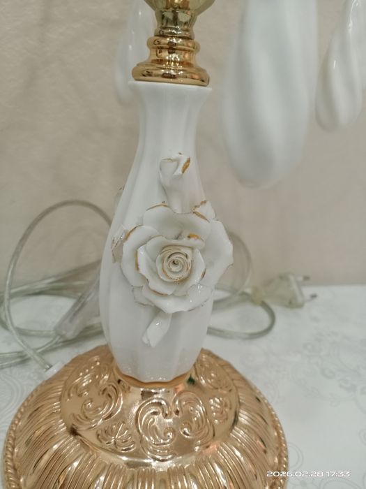 Настольная лампа, б/у.