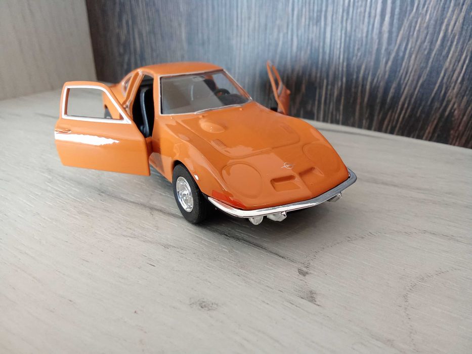 Метална количка Opel GT !!!