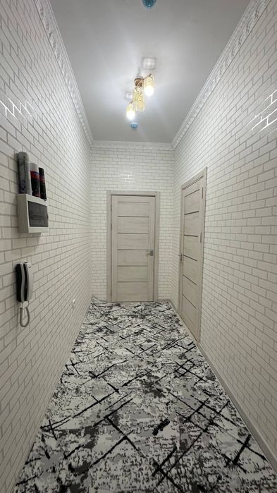 Продается 2 ух комнатная квартира 63000