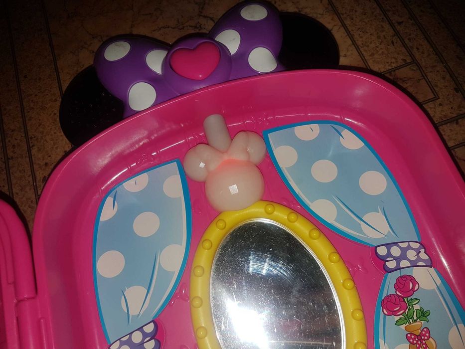 Чемодан-трюмо. Говорящий. Для девочки.