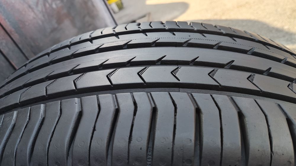 2бр. летни гуми 205/55/17 Continental Premium Contact 5
dot24