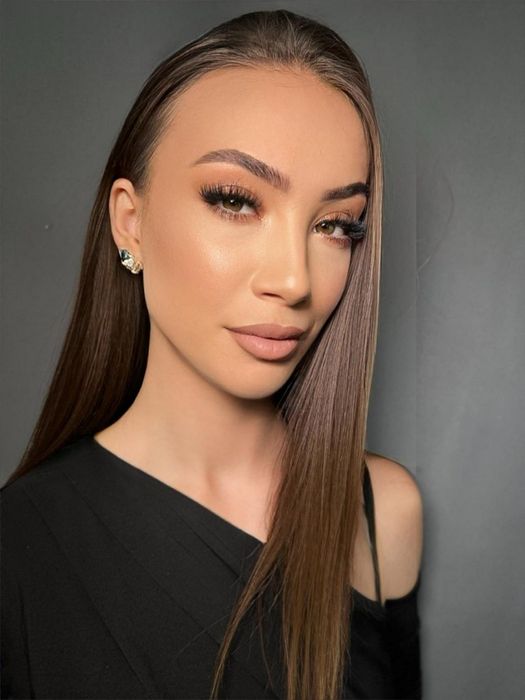 Ofer servicii Stilizare/ Laminare Sprâncene și Makeup Profesional