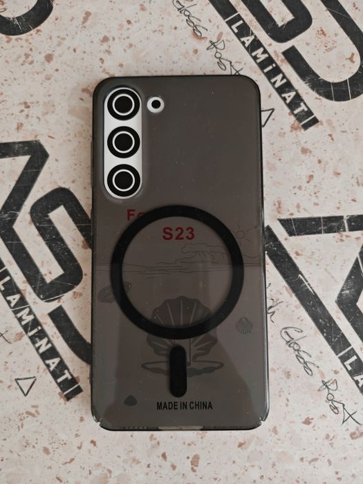 Чехлы на Samsung galaxy s23