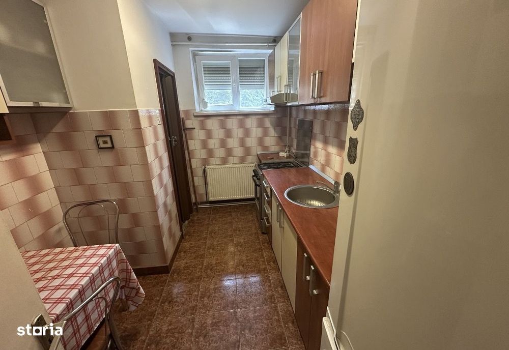 2 camere Calea a Bucuresti Petre Ispirescu 3/4 centrala termică 50 mp — fotografia 3