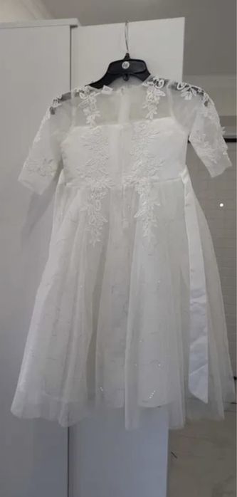 Платья нарядные для девочки 5-7лет