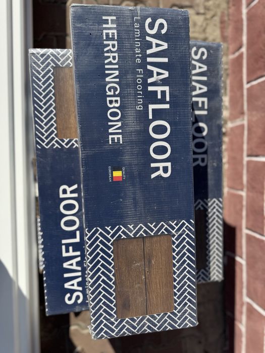 Плинтус и ламинат