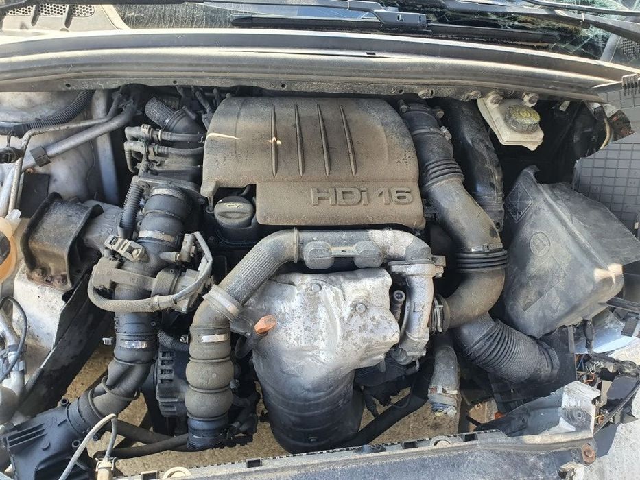 carenaj stop far lampa tripla praguri fuzeta brat bascula stanga dreapta fata spate peugeot 308  motor 1.6hdi 90CP cod 9HX dezmembrez dezmembrari