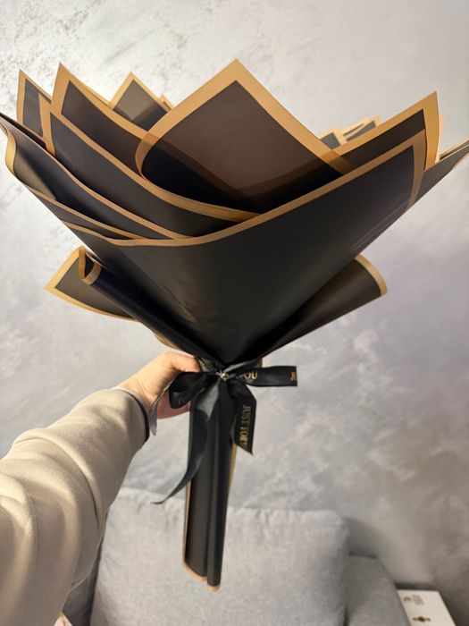 Готови букети от вечни рози 8 март