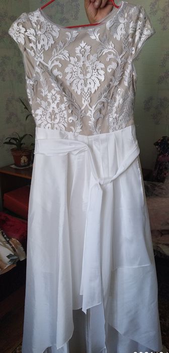 Вечерная платья ADRIANNA PAPELL (США)