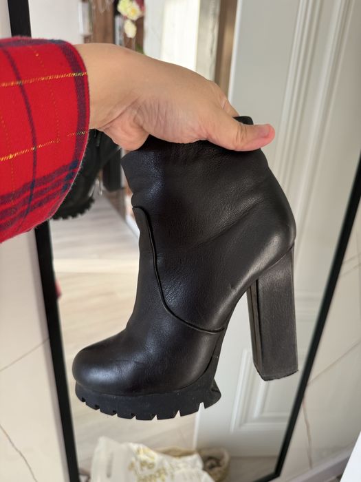 Кожанные полусапоги