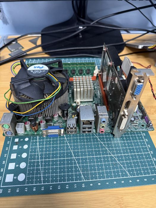 quad q9400 4 gb ram ddr 3 video 1 gb retro game