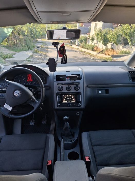Vand Volkswagen Touran 1.4  tfsi an 2011 euro 6