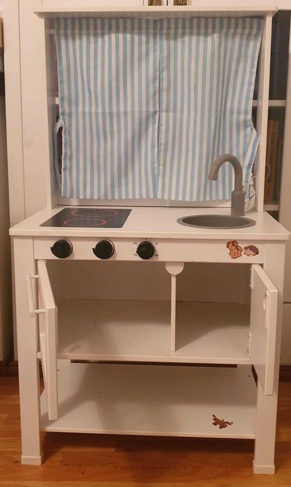 Bucătărie de lemn pt.copii cu perdele SPISIG Ikea